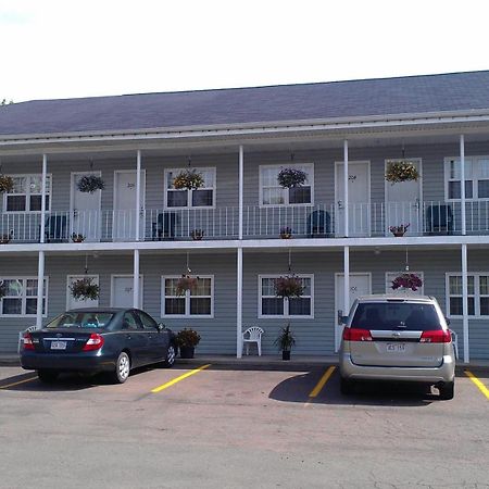 Midtown Motel & Suites Moncton Eksteriør bilde