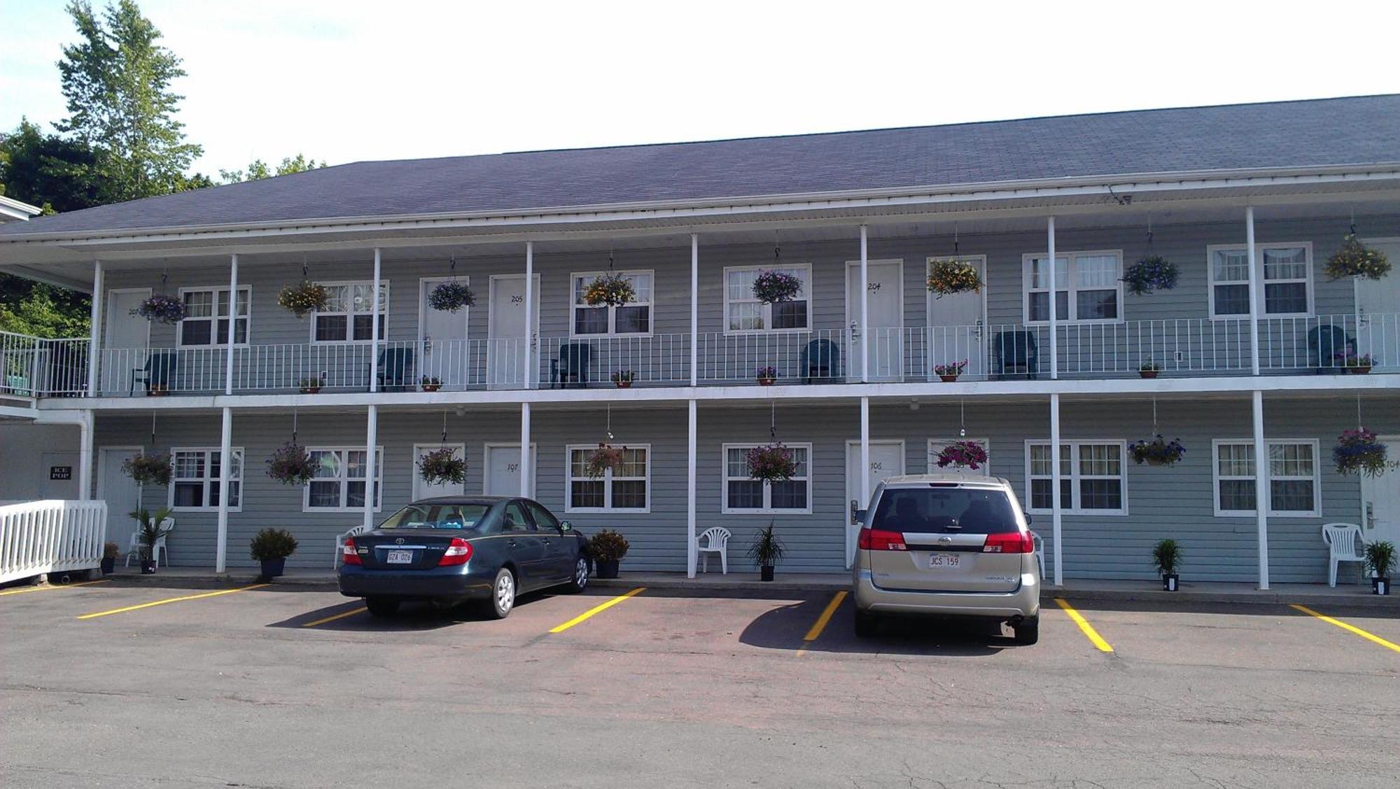Midtown Motel & Suites Moncton Eksteriør bilde