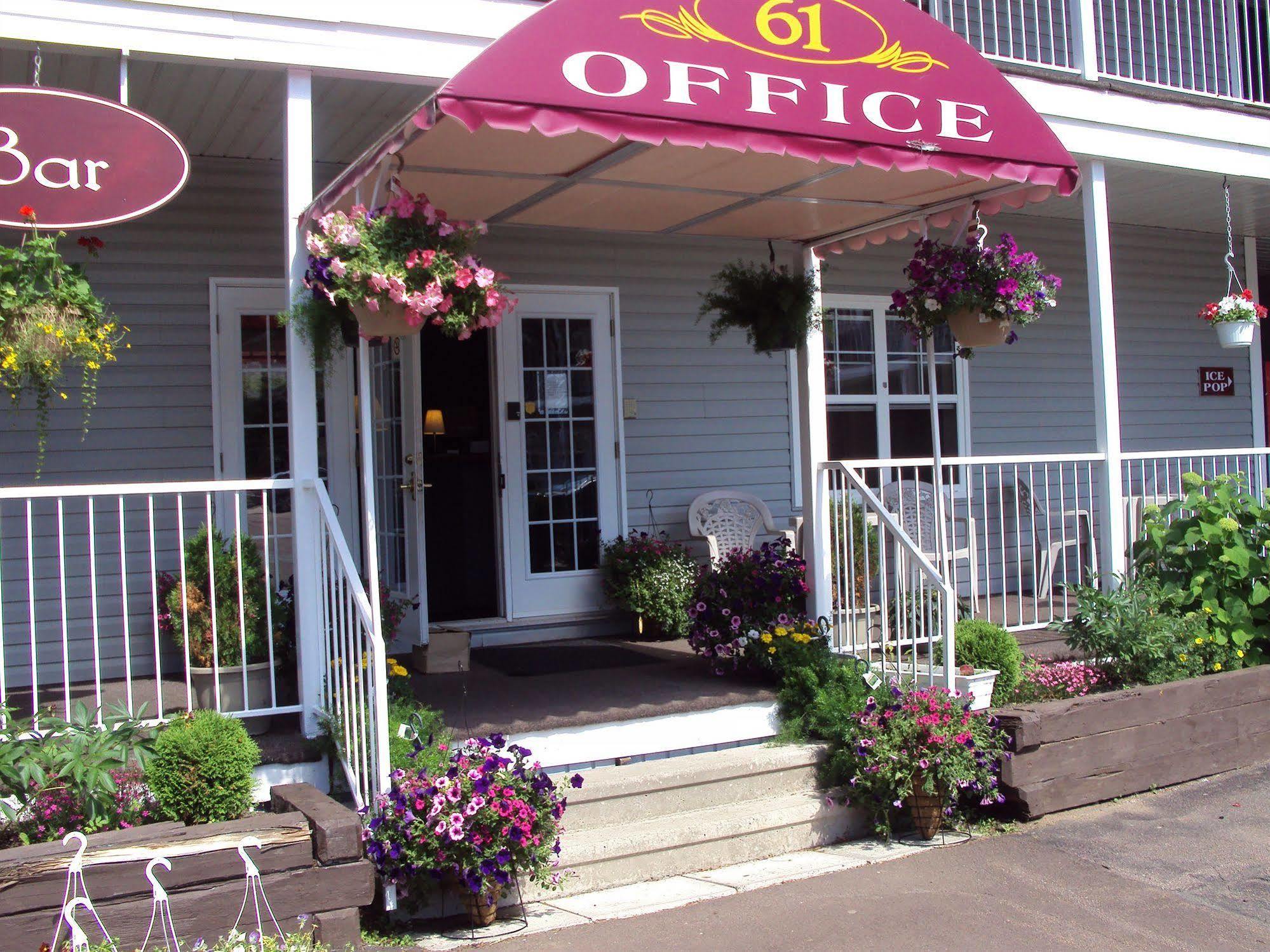 Midtown Motel & Suites Moncton Eksteriør bilde