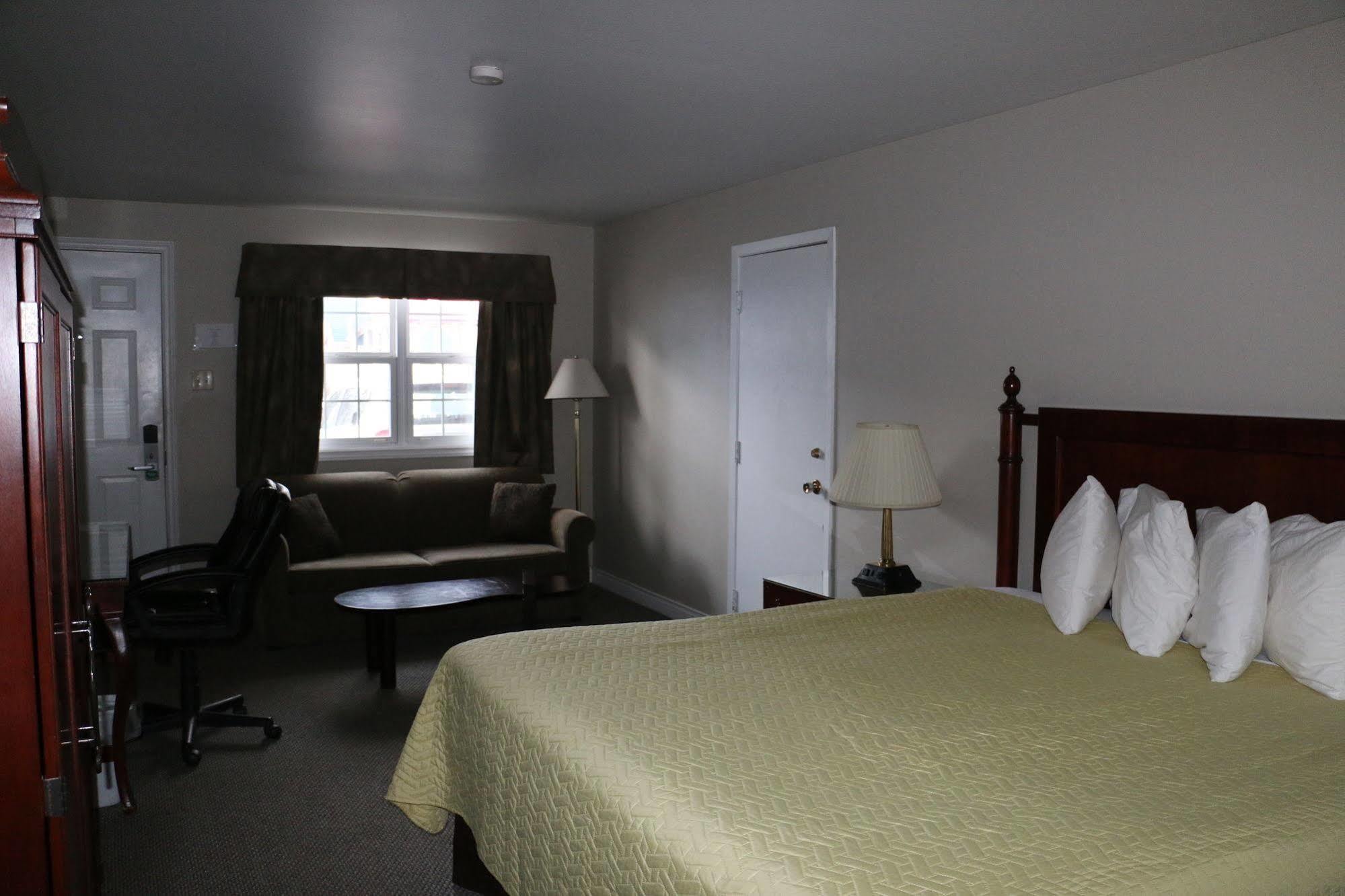Midtown Motel & Suites Moncton Eksteriør bilde