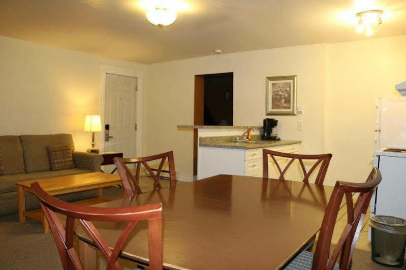 Midtown Motel & Suites Moncton Eksteriør bilde